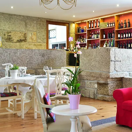Solar Egas Moniz-charming House & Local Experiences بيت للعطل *