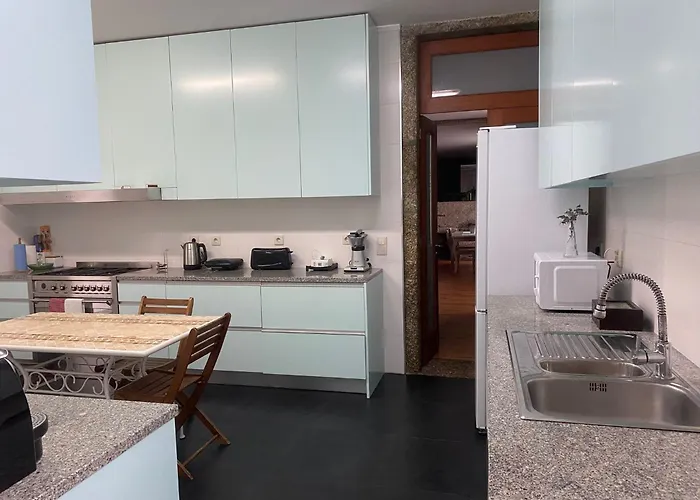 Hébergement de vacances Solar Egas Moniz-charming House & Local Experiences