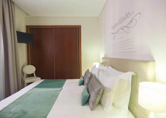 Nyaraló Solar Egas Moniz-charming House & Local Experiences *