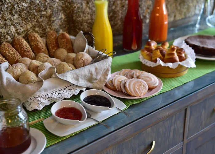 Hébergement de vacances Solar Egas Moniz-charming House & Local Experiences Paço de Sousa