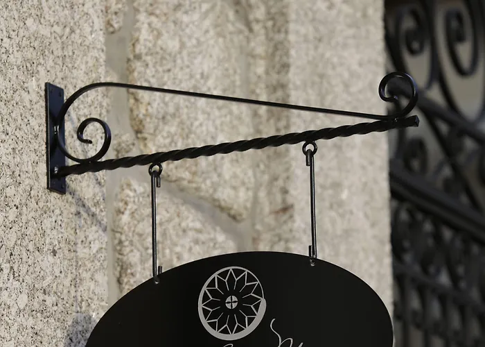 Solar Egas Moniz-charming House & Local Experiences Hébergement de vacances