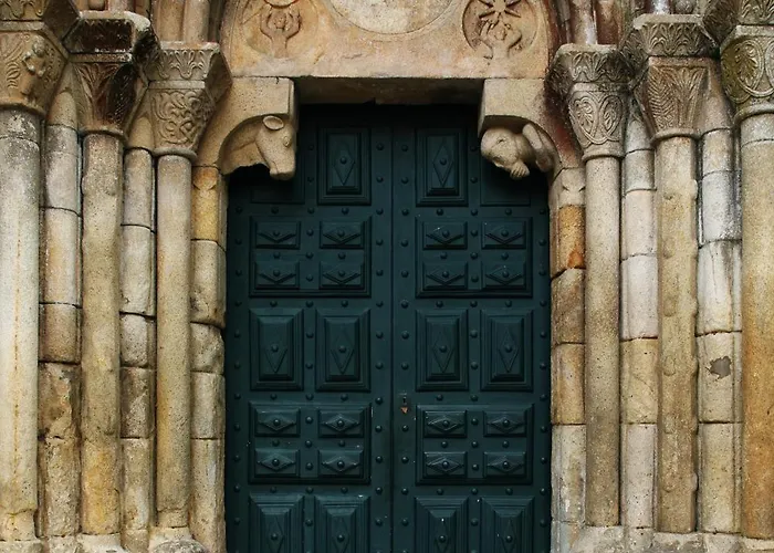 Solar Egas Moniz-charming House & Local Experiences Hébergement de vacances Paço de Sousa